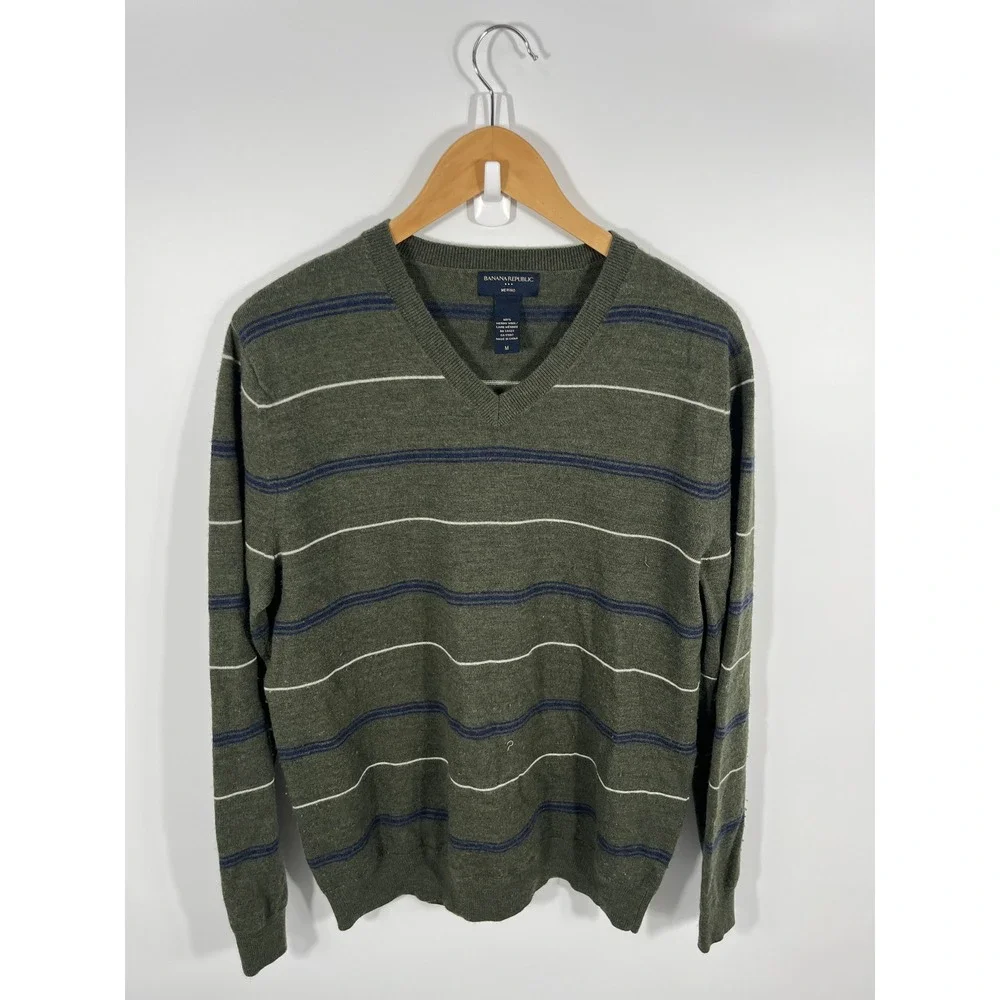 Banana Republic 100% Merino Wool Mens V Neck Sweater M Green Stripes Old Money
